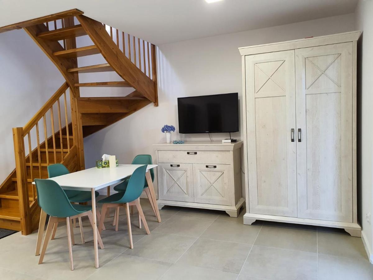 Villa Stepnicka Keja Stepnica Esterno foto